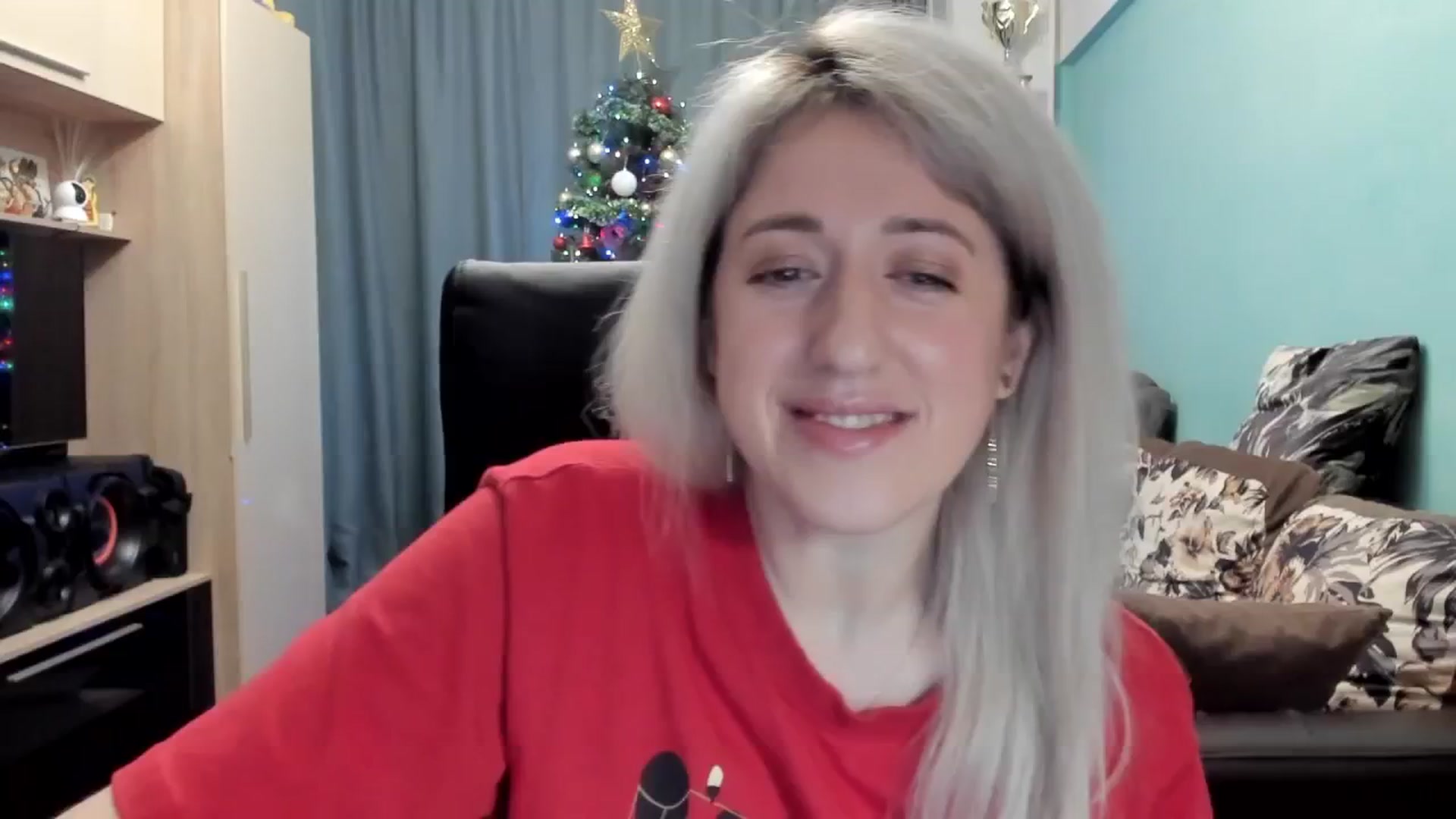 Gallery image thumbnail from SweetDelia_'s myfreecams stream on, 12/25/2025, 24:56 image 13 of 20