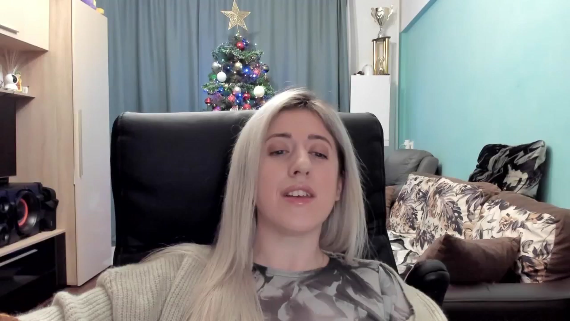Gallery image thumbnail from SweetDelia_'s myfreecams stream on, 12/28/2025, 02:17 image 4 of 20