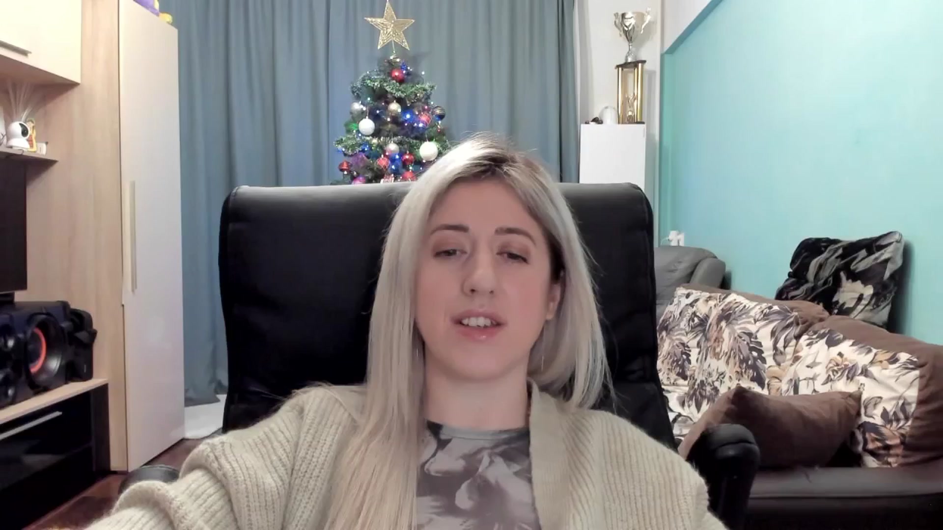 Gallery image thumbnail from SweetDelia_'s myfreecams stream on, 12/28/2025, 02:17 image 1 of 20