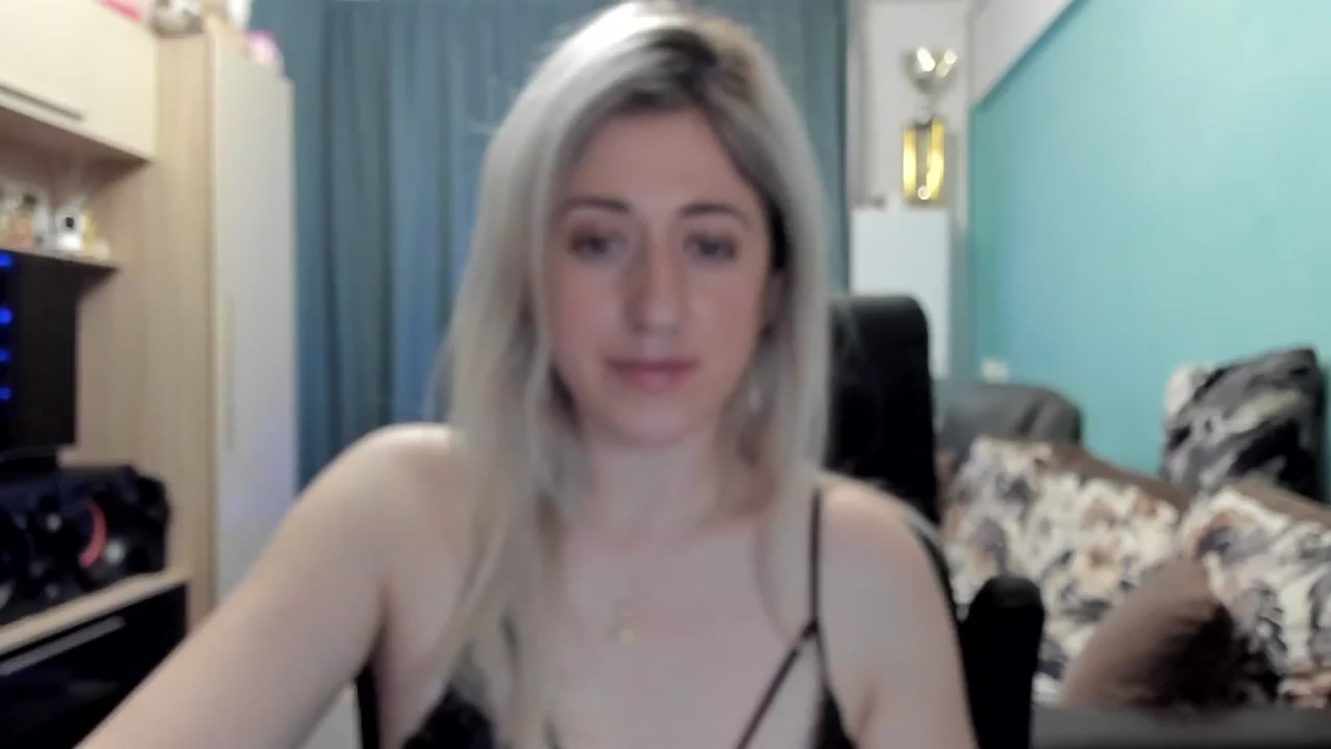 Gallery image thumbnail from SweetDelia_'s myfreecams stream on, 12/29/2025, 20:20 image 4 of 20
