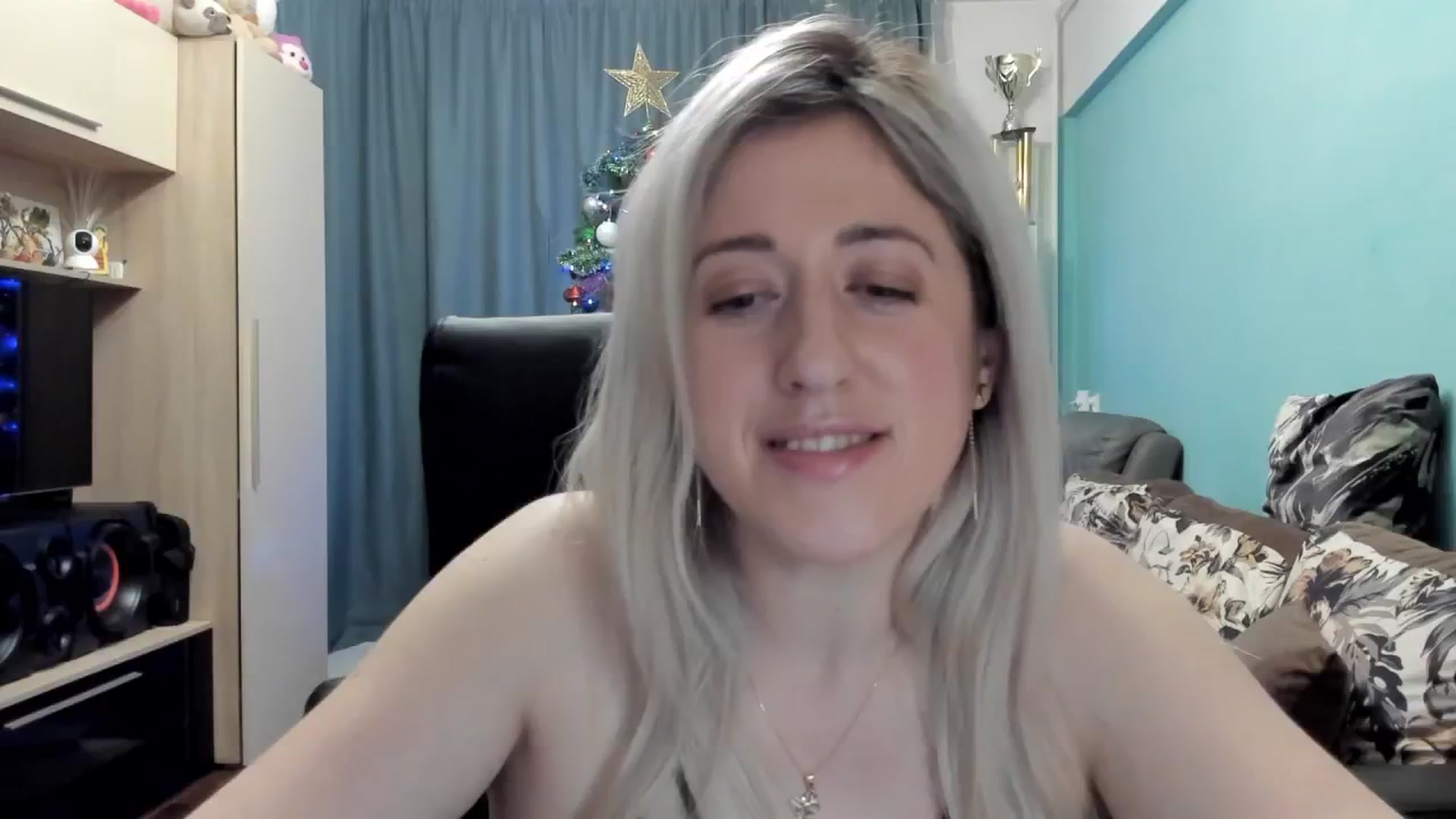 Gallery image thumbnail from SweetDelia_'s myfreecams stream on, 12/29/2025, 20:20 image 15 of 20