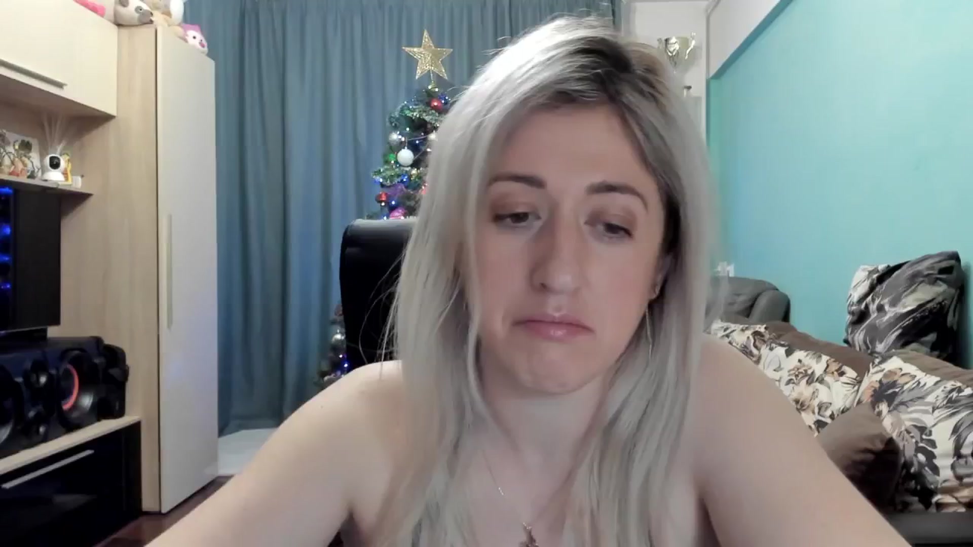 Gallery image thumbnail from SweetDelia_'s myfreecams stream on, 12/29/2025, 20:20 image 10 of 20