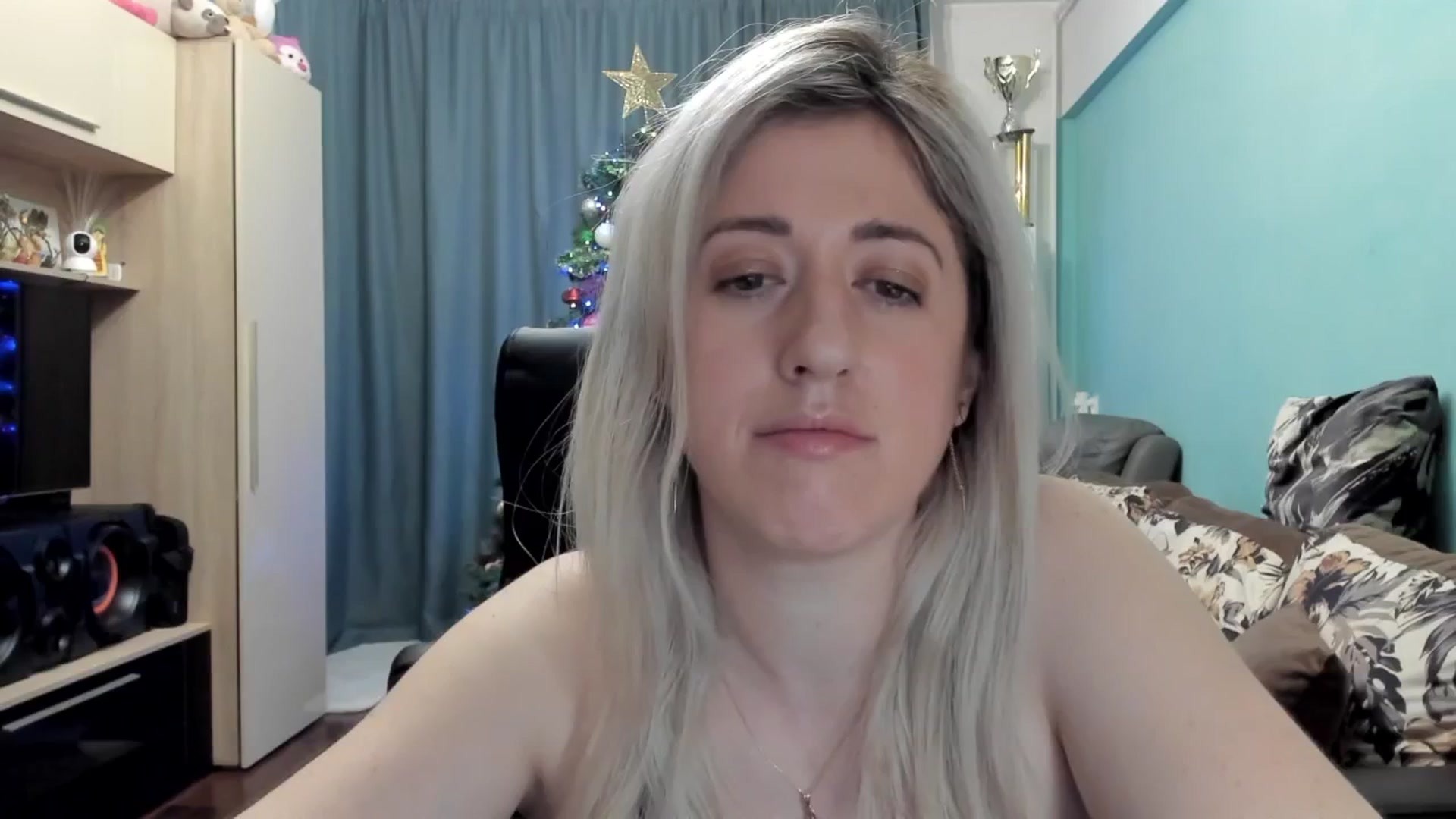 Gallery image thumbnail from SweetDelia_'s myfreecams stream on, 12/29/2025, 20:20 image 9 of 20