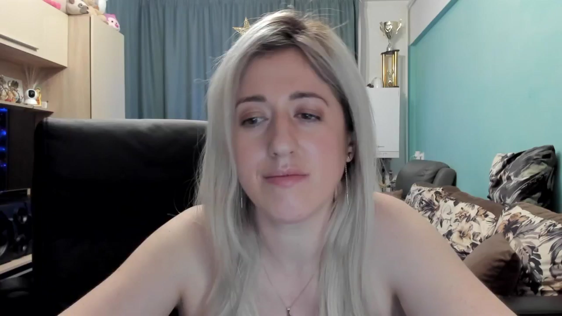 Gallery image thumbnail from SweetDelia_'s myfreecams stream on, 12/29/2025, 20:20 image 19 of 20