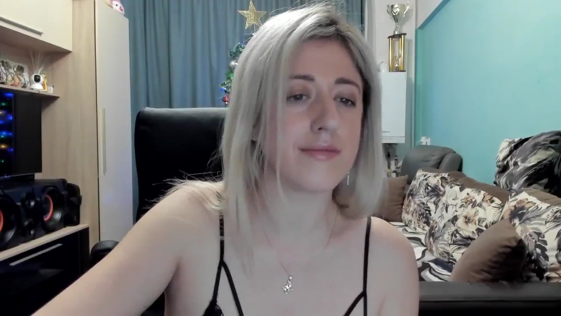 Gallery image thumbnail from SweetDelia_'s myfreecams stream on, 12/29/2025, 22:36 image 12 of 20