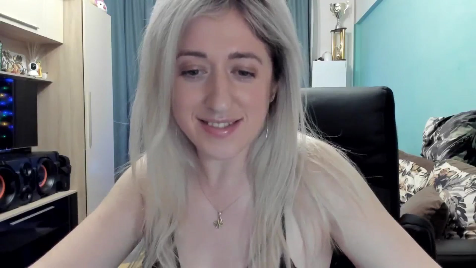 Gallery image thumbnail from SweetDelia_'s myfreecams stream on, 12/29/2025, 22:36 image 9 of 20