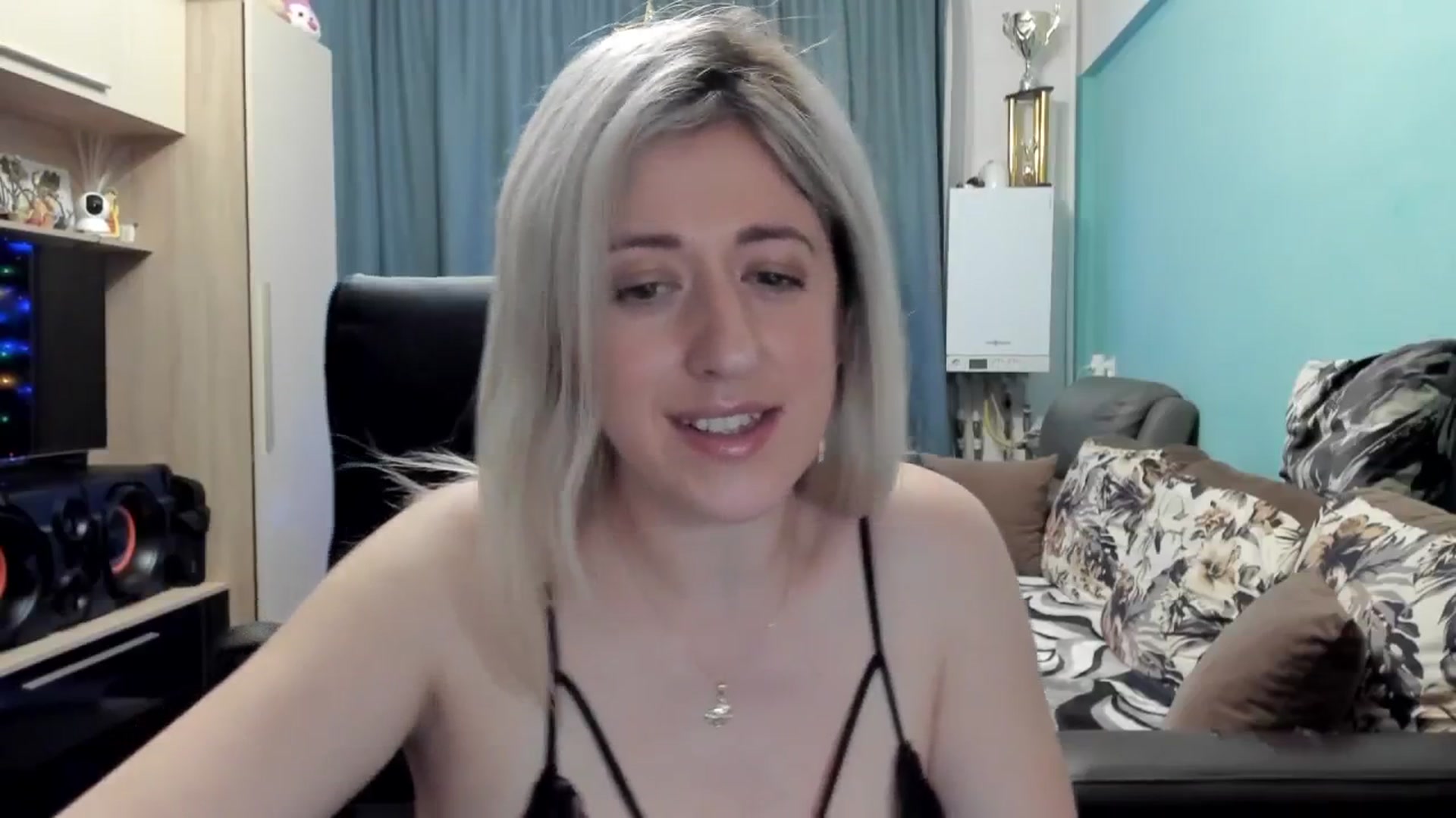Gallery image thumbnail from SweetDelia_'s myfreecams stream on, 12/29/2025, 22:36 image 13 of 20