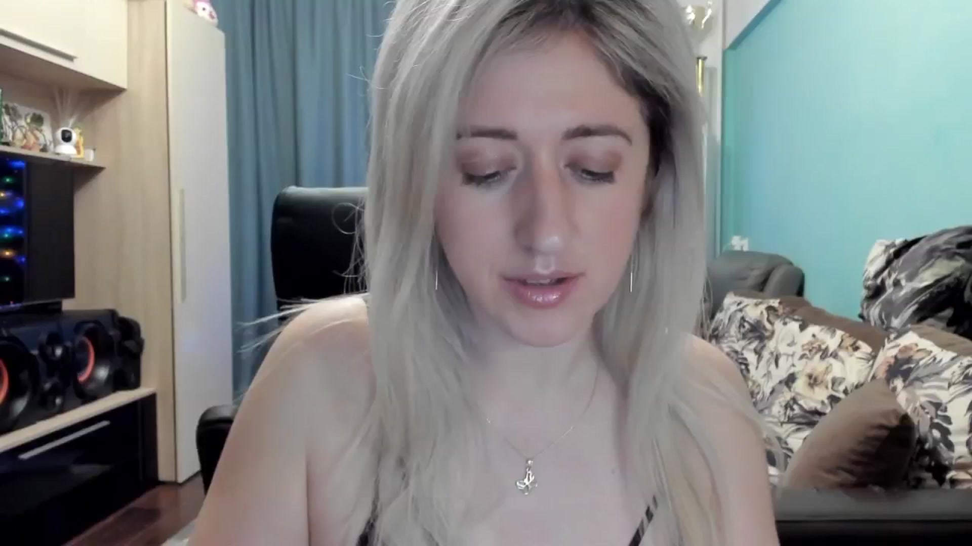 Gallery image thumbnail from SweetDelia_'s myfreecams stream on, 12/29/2025, 22:36 image 1 of 20