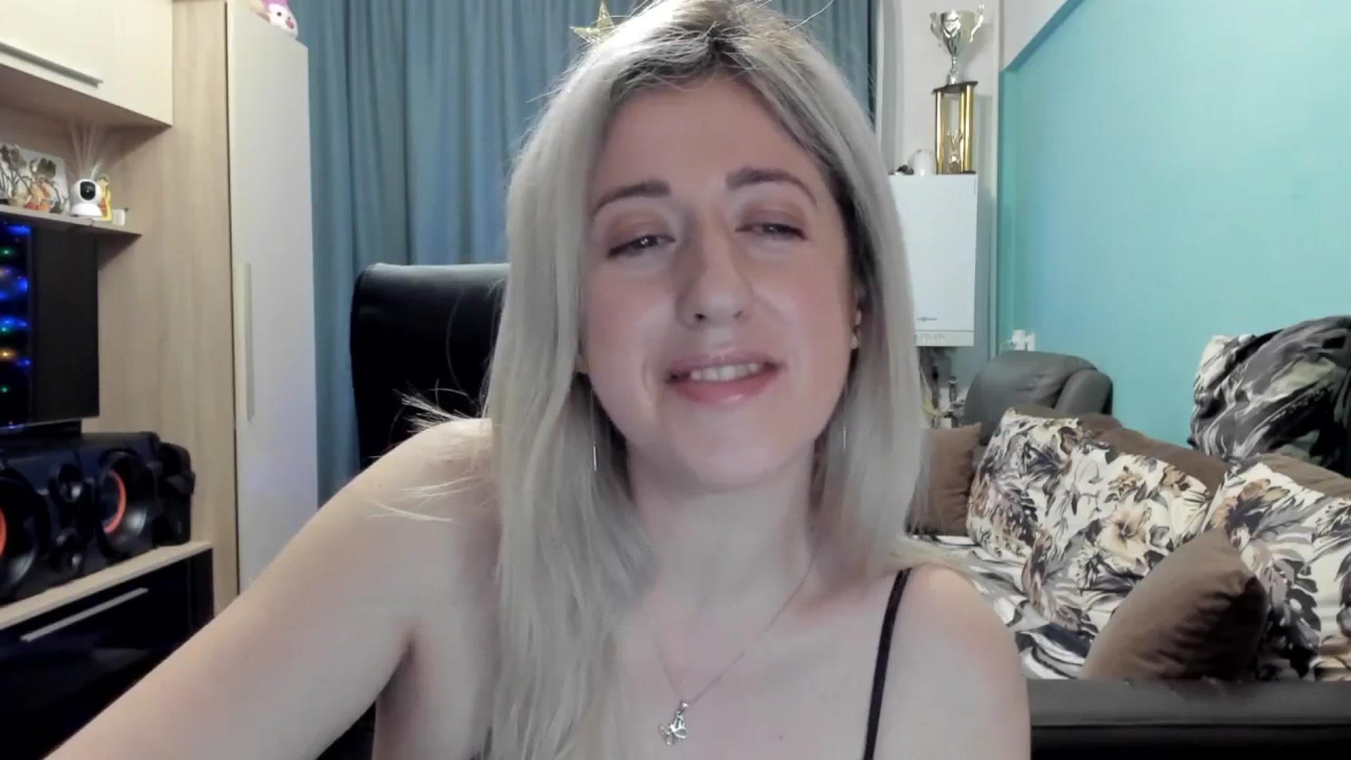 Gallery image thumbnail from SweetDelia_'s myfreecams stream on, 12/29/2025, 22:36 image 16 of 20