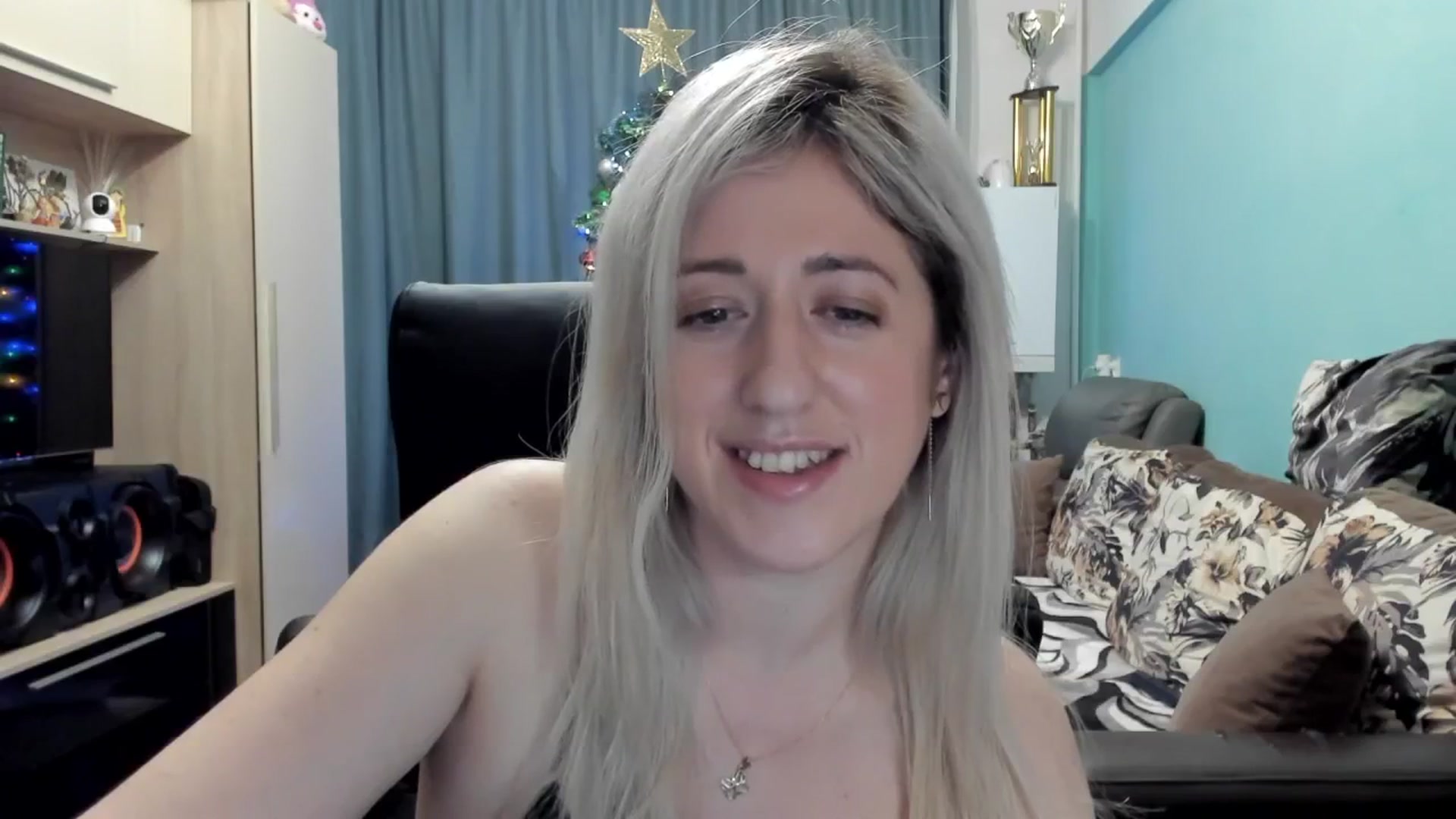 Gallery image thumbnail from SweetDelia_'s myfreecams stream on, 12/29/2025, 22:36 image 11 of 20