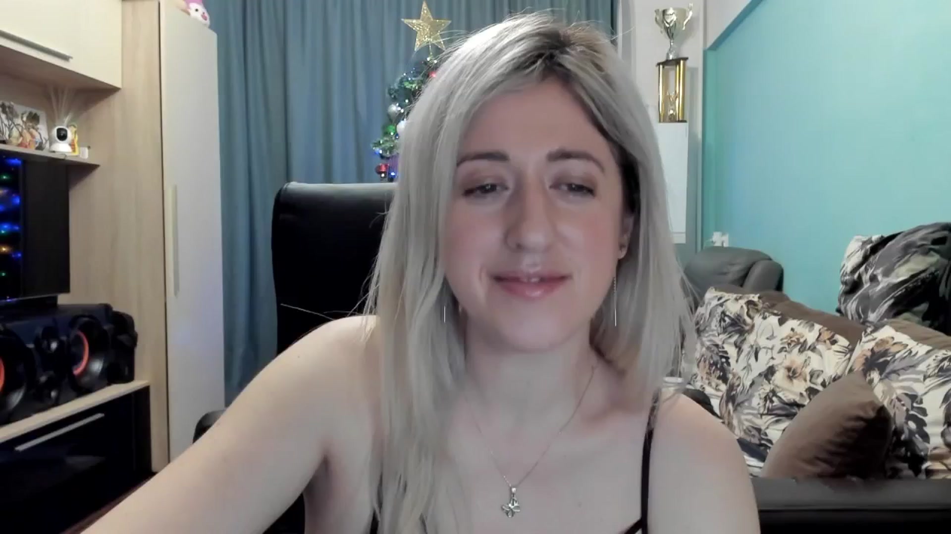 Gallery image thumbnail from SweetDelia_'s myfreecams stream on, 12/29/2025, 23:36 image 3 of 20