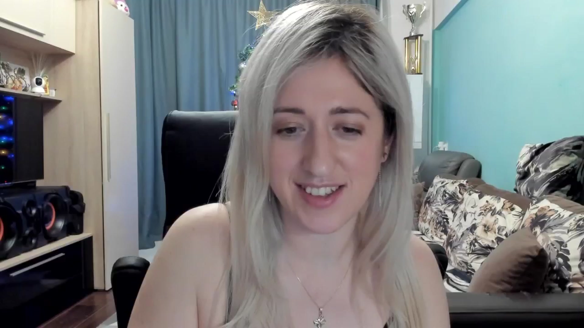 Gallery image thumbnail from SweetDelia_'s myfreecams stream on, 12/29/2025, 23:36 image 13 of 20