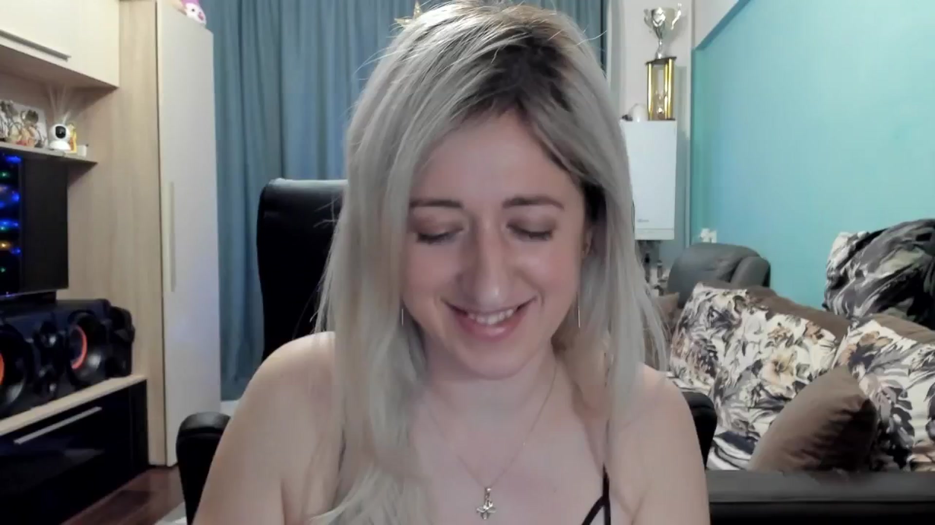 Gallery image thumbnail from SweetDelia_'s myfreecams stream on, 12/29/2025, 23:36 image 12 of 20
