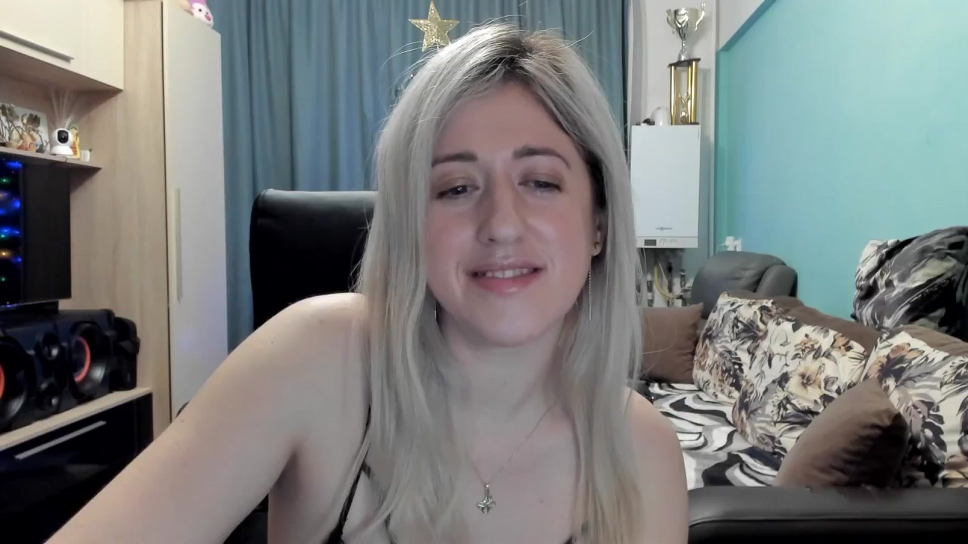 Gallery image thumbnail from SweetDelia_'s myfreecams stream on, 12/29/2025, 23:36 image 19 of 20