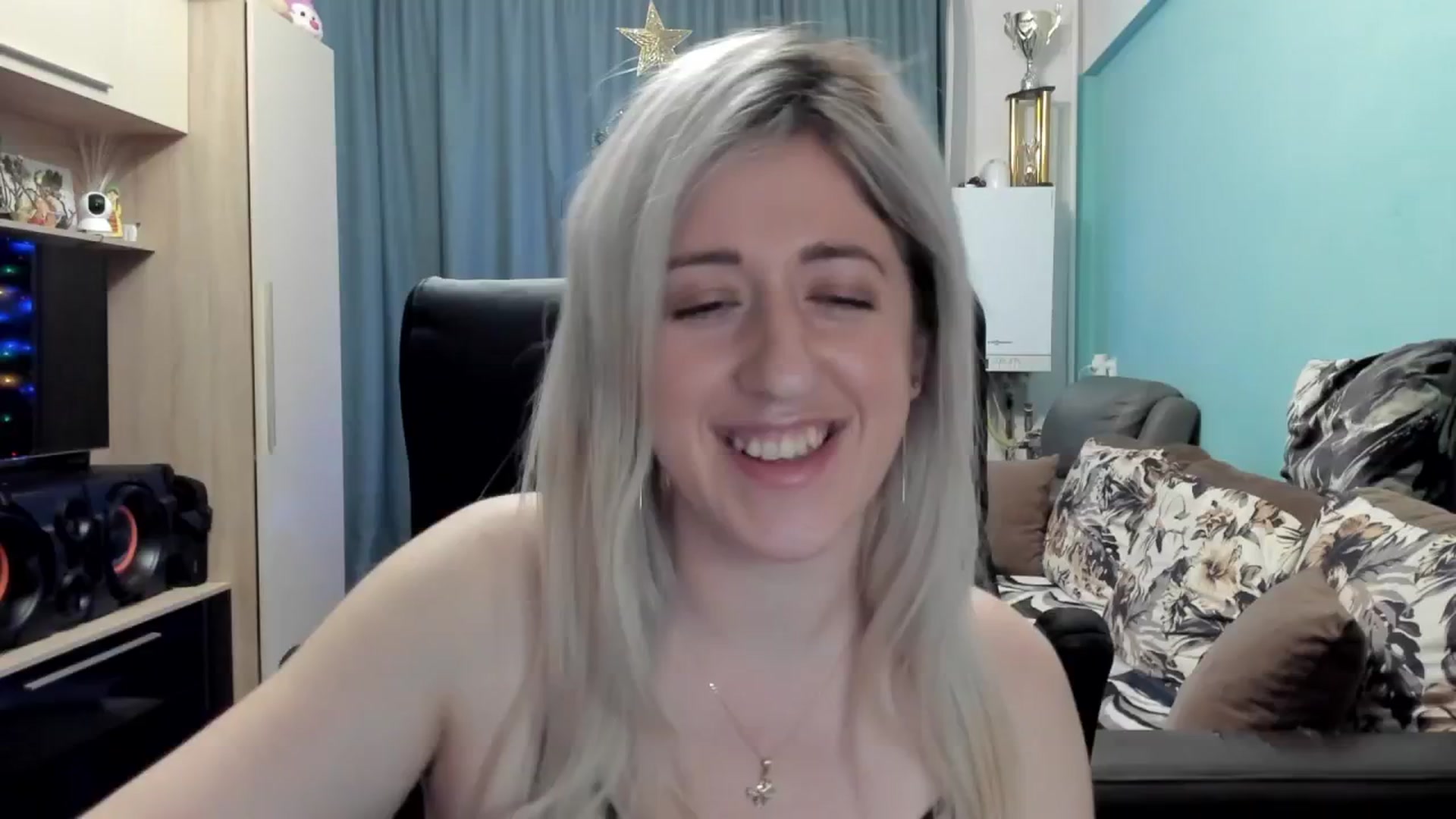 Gallery image thumbnail from SweetDelia_'s myfreecams stream on, 12/29/2025, 23:36 image 14 of 20