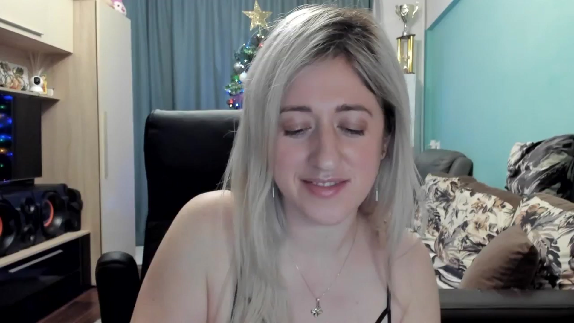 Gallery image thumbnail from SweetDelia_'s myfreecams stream on, 12/29/2025, 23:36 image 9 of 20