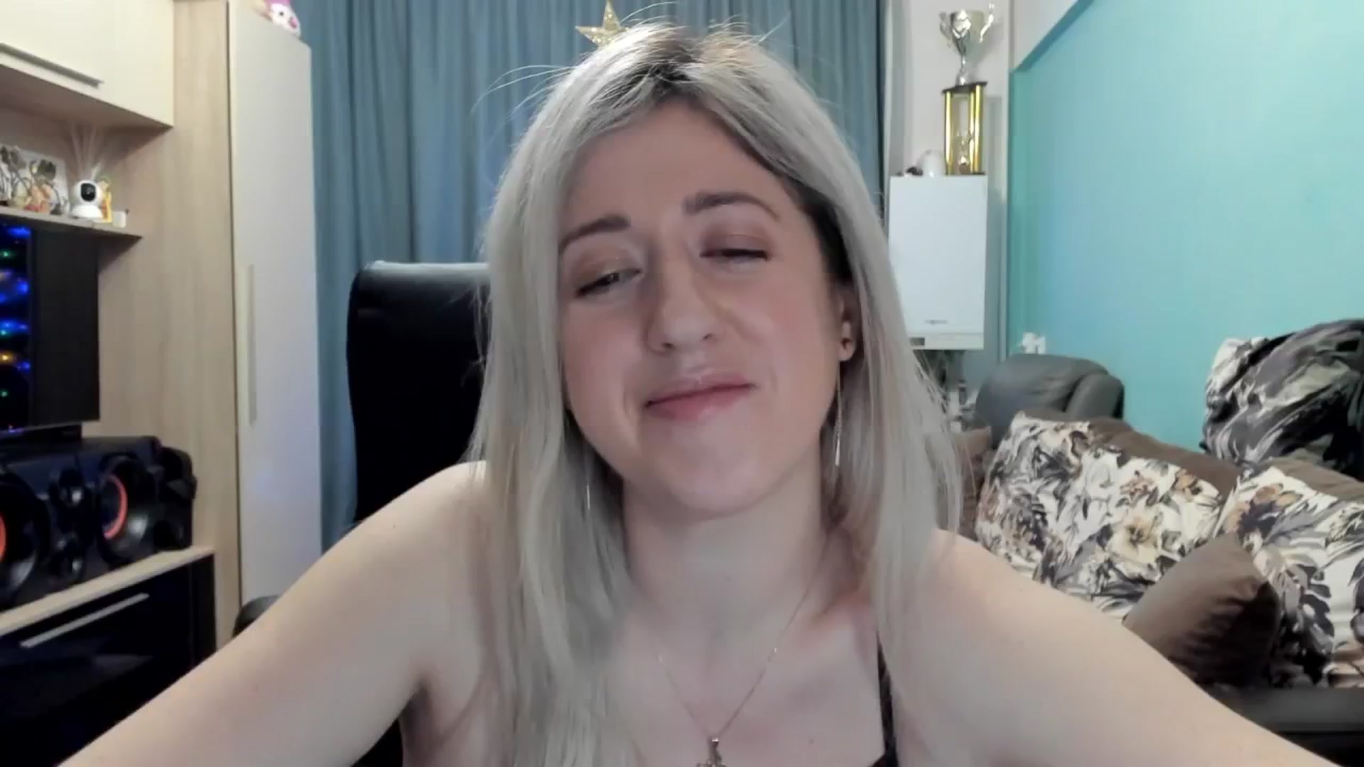 Gallery image thumbnail from SweetDelia_'s myfreecams stream on, 12/29/2025, 23:36 image 11 of 20
