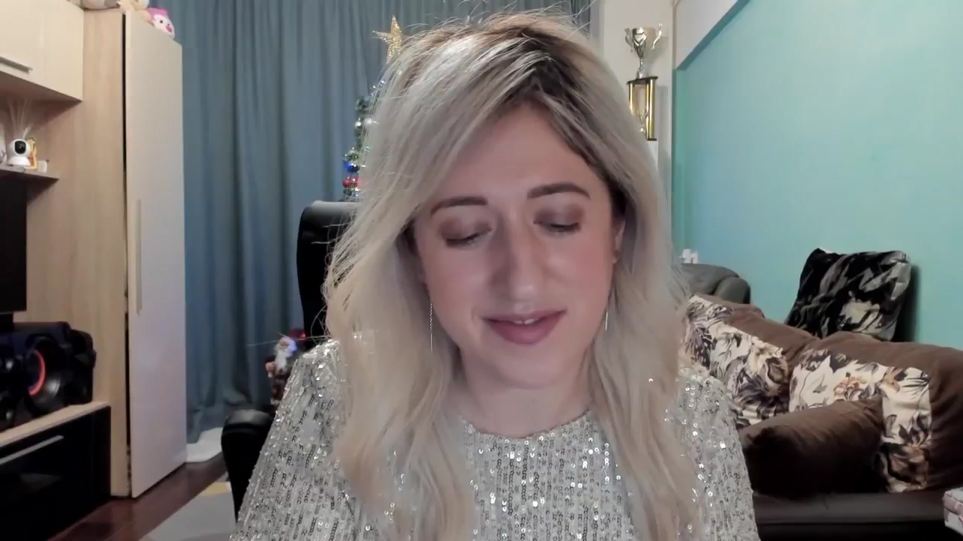 Gallery image thumbnail from SweetDelia_'s myfreecams stream on, 01/03/2026, 24:05 image 1 of 20