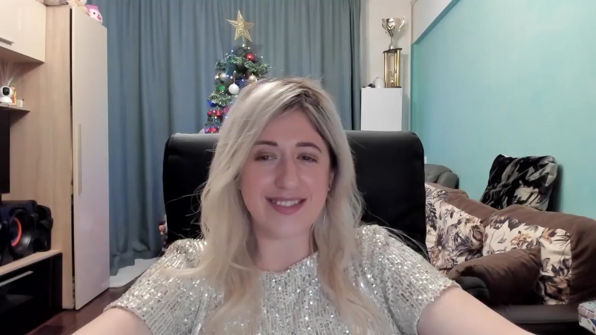 Gallery image thumbnail from SweetDelia_'s myfreecams stream on, 01/03/2026, 01:47 image 18 of 20