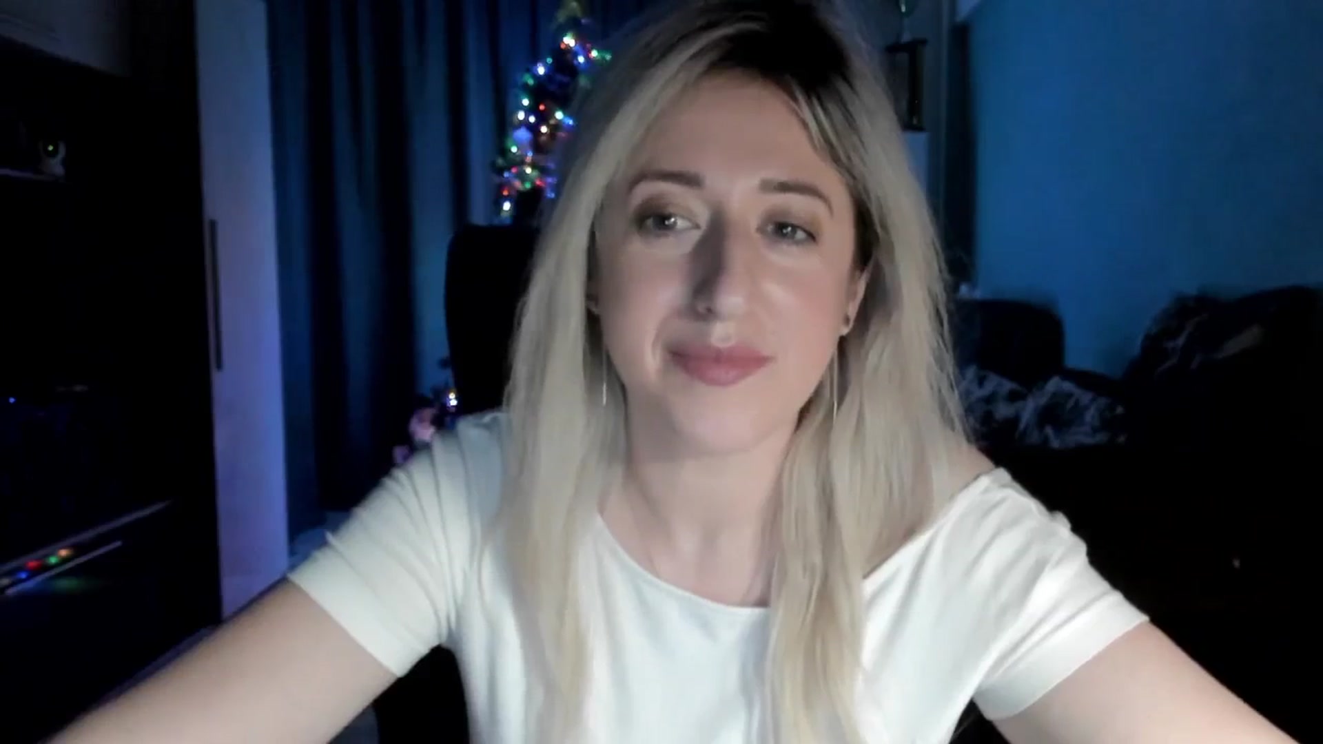 Gallery image thumbnail from SweetDelia_'s myfreecams stream on, 01/05/2026, 01:53 image 15 of 20