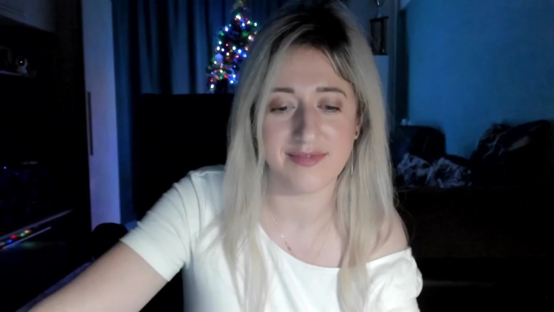 Gallery image thumbnail from SweetDelia_'s myfreecams stream on, 01/05/2026, 01:53 image 7 of 20