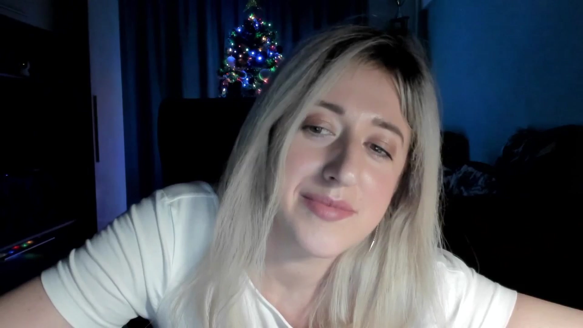 Gallery image thumbnail from SweetDelia_'s myfreecams stream on, 01/05/2026, 01:53 image 9 of 20