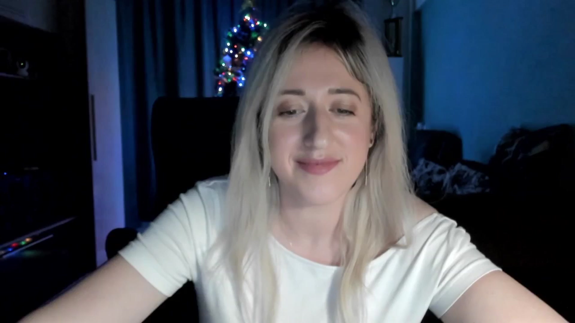 Gallery image thumbnail from SweetDelia_'s myfreecams stream on, 01/05/2026, 01:53 image 6 of 20