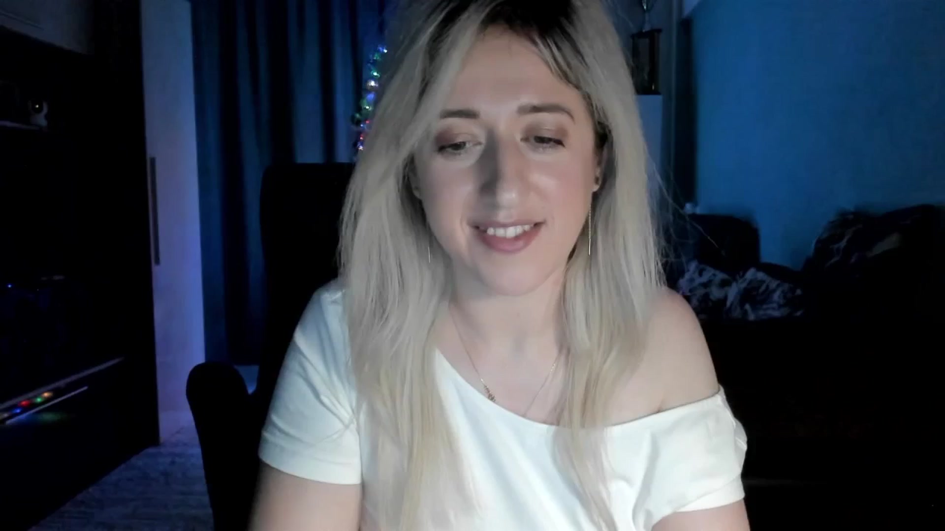 Gallery image thumbnail from SweetDelia_'s myfreecams stream on, 01/05/2026, 03:06 image 17 of 20