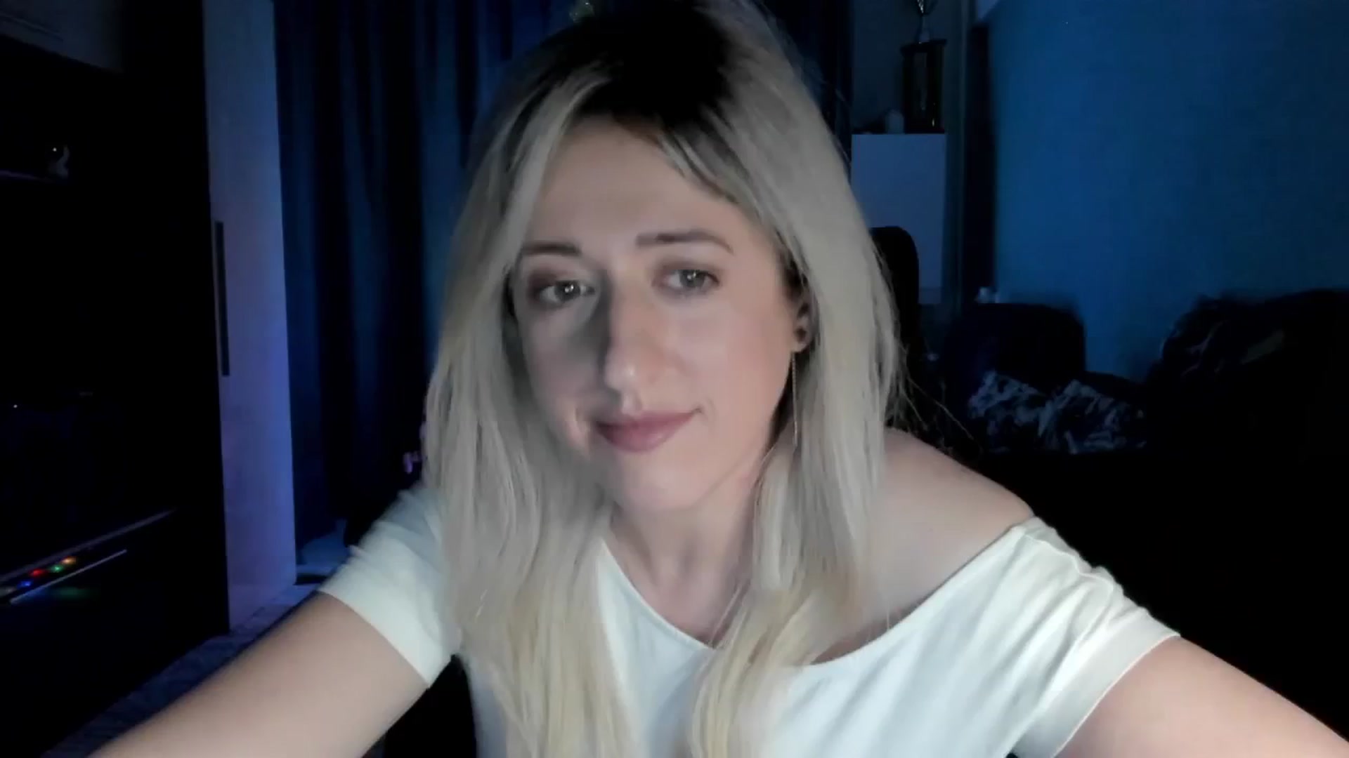 Gallery image thumbnail from SweetDelia_'s myfreecams stream on, 01/05/2026, 03:06 image 7 of 20