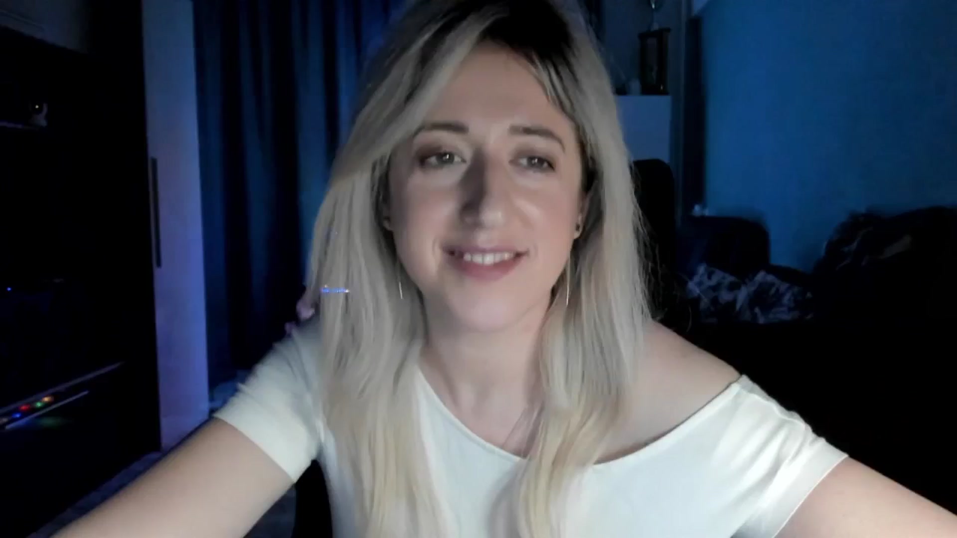 Gallery image thumbnail from SweetDelia_'s myfreecams stream on, 01/05/2026, 03:06 image 2 of 20