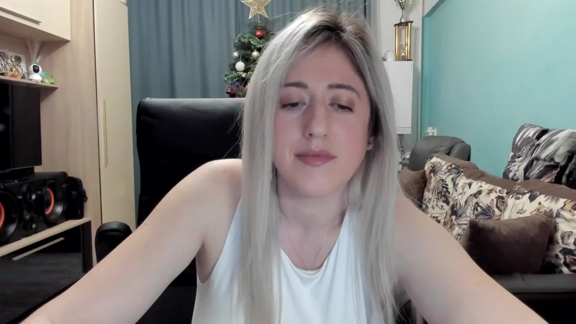 Gallery image thumbnail from SweetDelia_'s myfreecams stream on, 01/14/2026, 23:31 image 1 of 20