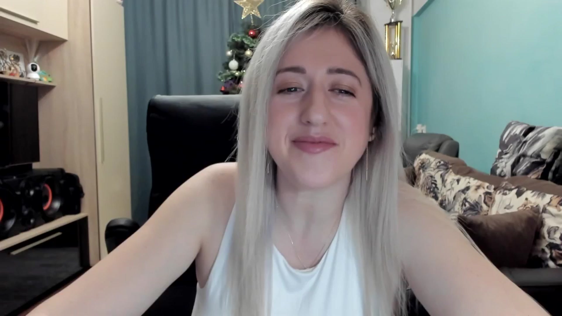 Gallery image thumbnail from SweetDelia_'s myfreecams stream on, 01/14/2026, 23:31 image 11 of 20