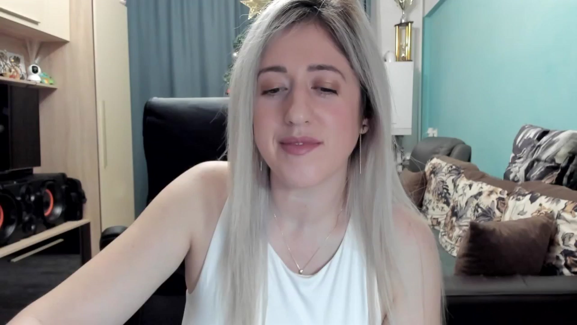 Gallery image thumbnail from SweetDelia_'s myfreecams stream on, 01/14/2026, 23:31 image 10 of 20