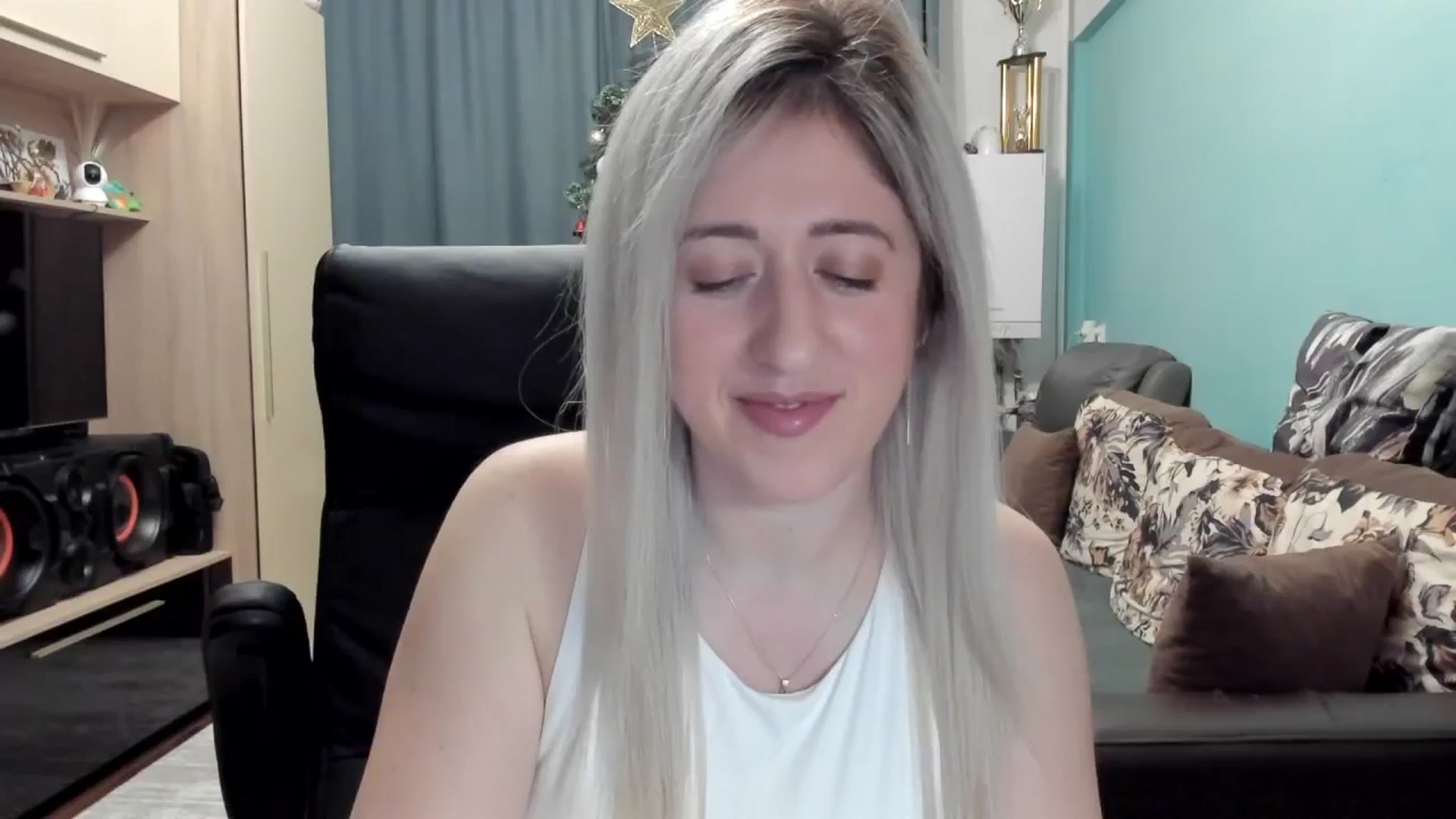 Gallery image thumbnail from SweetDelia_'s myfreecams stream on, 01/14/2026, 23:31 image 16 of 20