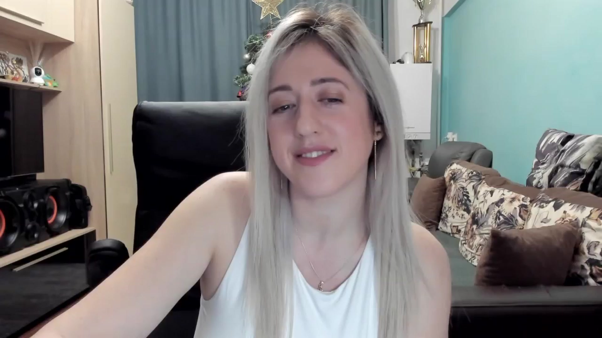 Gallery image thumbnail from SweetDelia_'s myfreecams stream on, 01/14/2026, 23:31 image 18 of 20