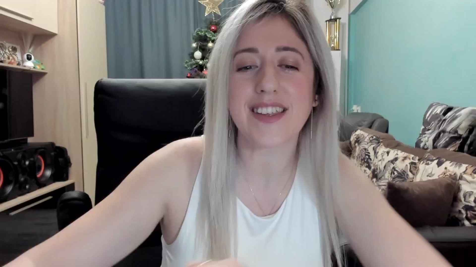 Gallery image thumbnail from SweetDelia_'s myfreecams stream on, 01/14/2026, 23:31 image 8 of 20