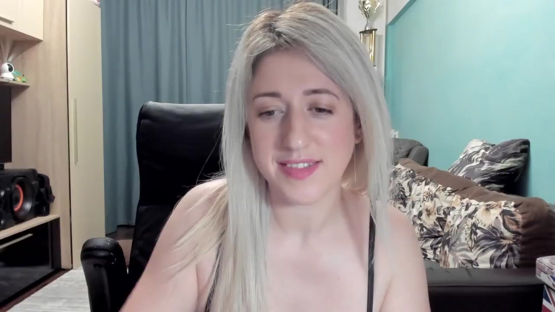 Gallery image thumbnail from SweetDelia_'s myfreecams stream on, 01/21/2026, 23:09 image 3 of 20