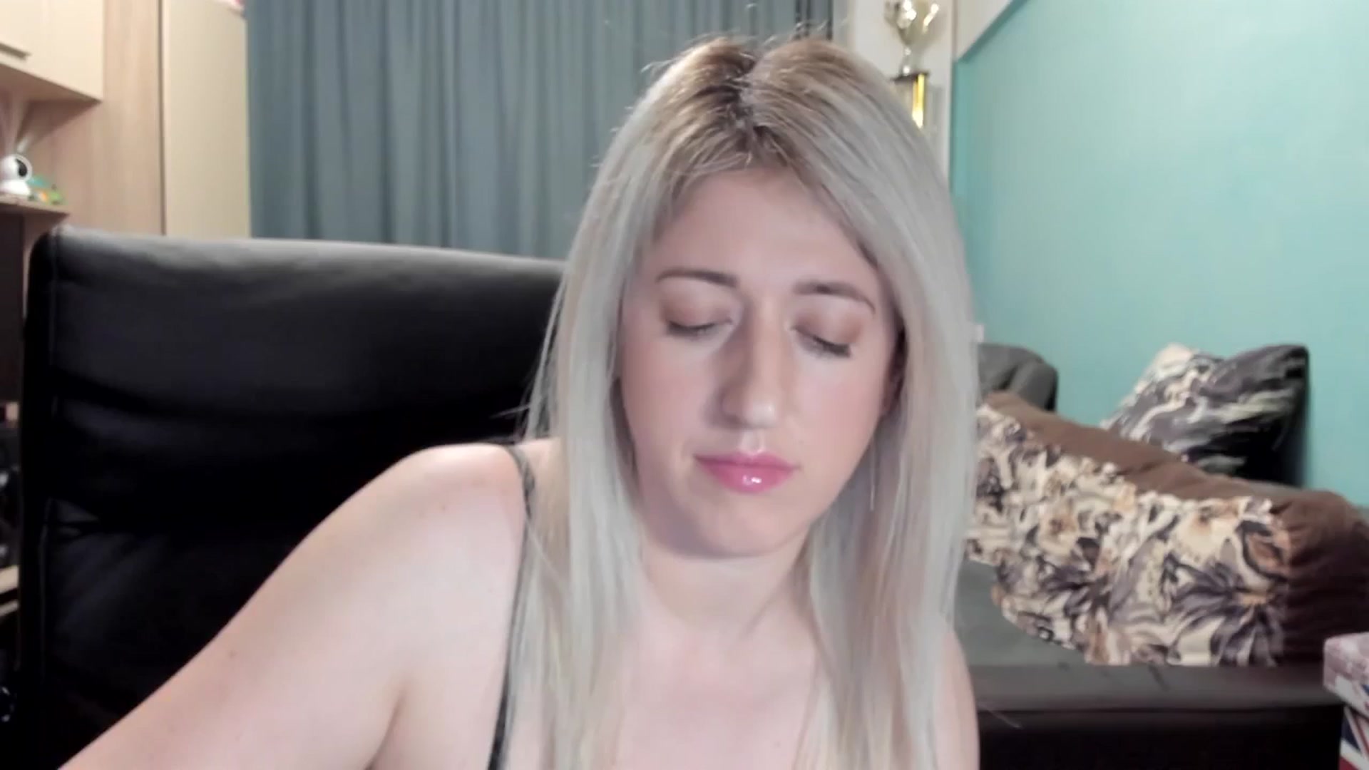 Gallery image thumbnail from SweetDelia_'s myfreecams stream on, 01/22/2026, 24:30 image 19 of 20