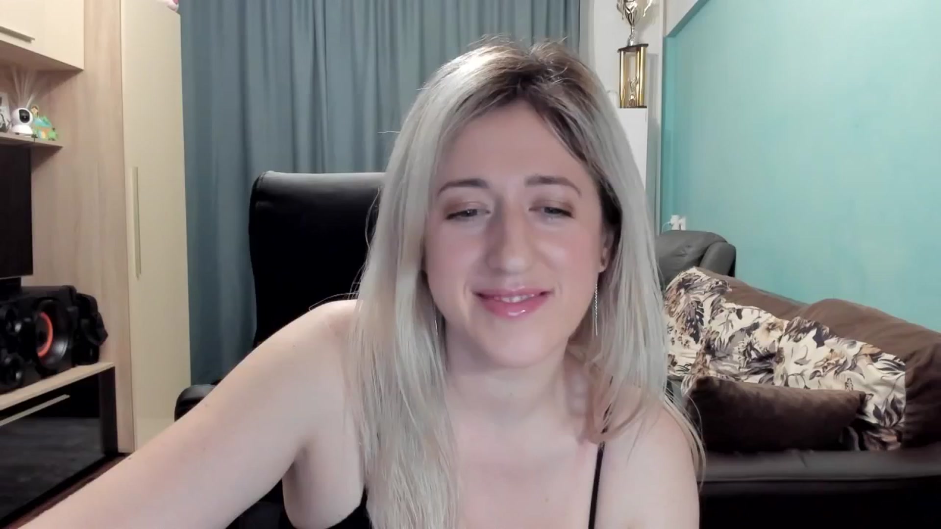 Gallery image thumbnail from SweetDelia_'s myfreecams stream on, 01/28/2026, 24:02 image 7 of 20