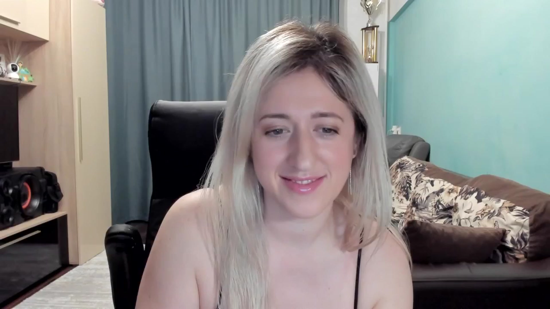 Gallery image thumbnail from SweetDelia_'s myfreecams stream on, 01/28/2026, 24:02 image 5 of 20