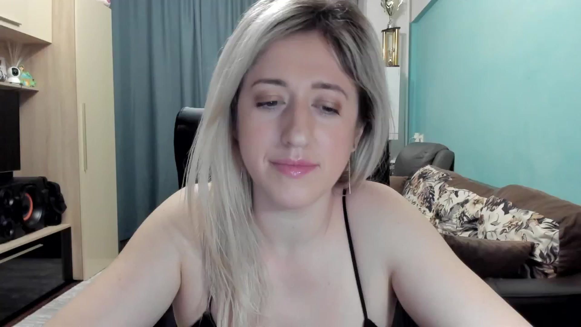Gallery image thumbnail from SweetDelia_'s myfreecams stream on, 01/28/2026, 24:54 image 9 of 20