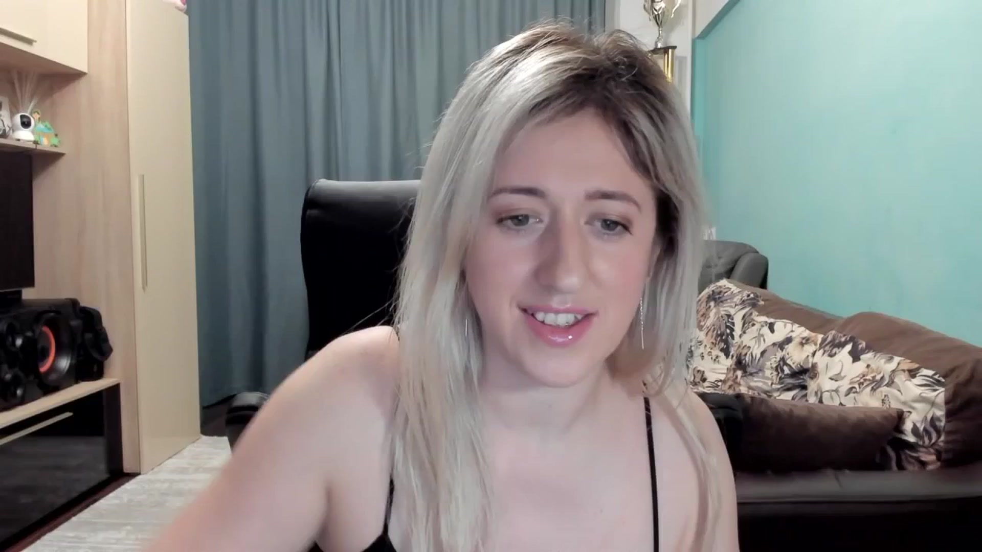 Gallery image thumbnail from SweetDelia_'s myfreecams stream on, 01/28/2026, 24:54 image 6 of 20