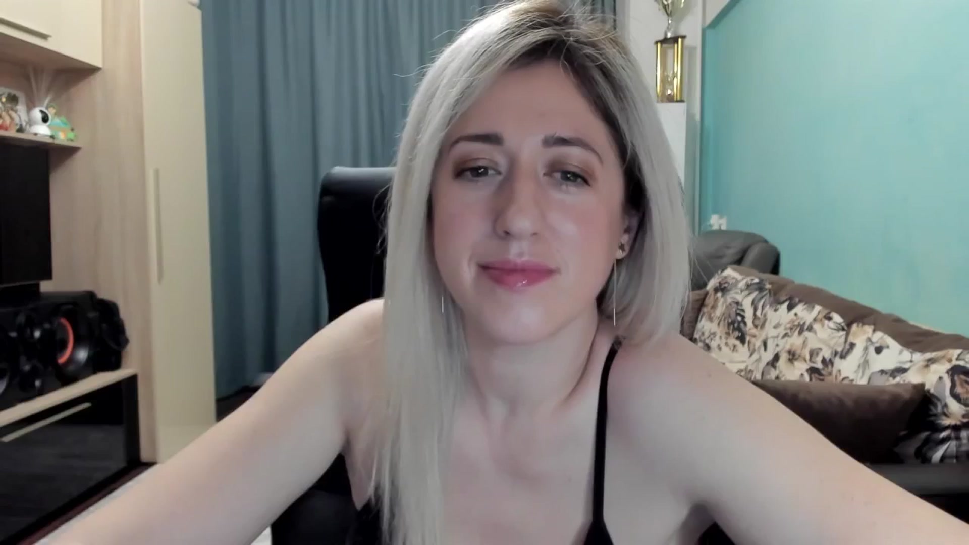 Gallery image thumbnail from SweetDelia_'s myfreecams stream on, 01/31/2026, 02:22 image 1 of 20