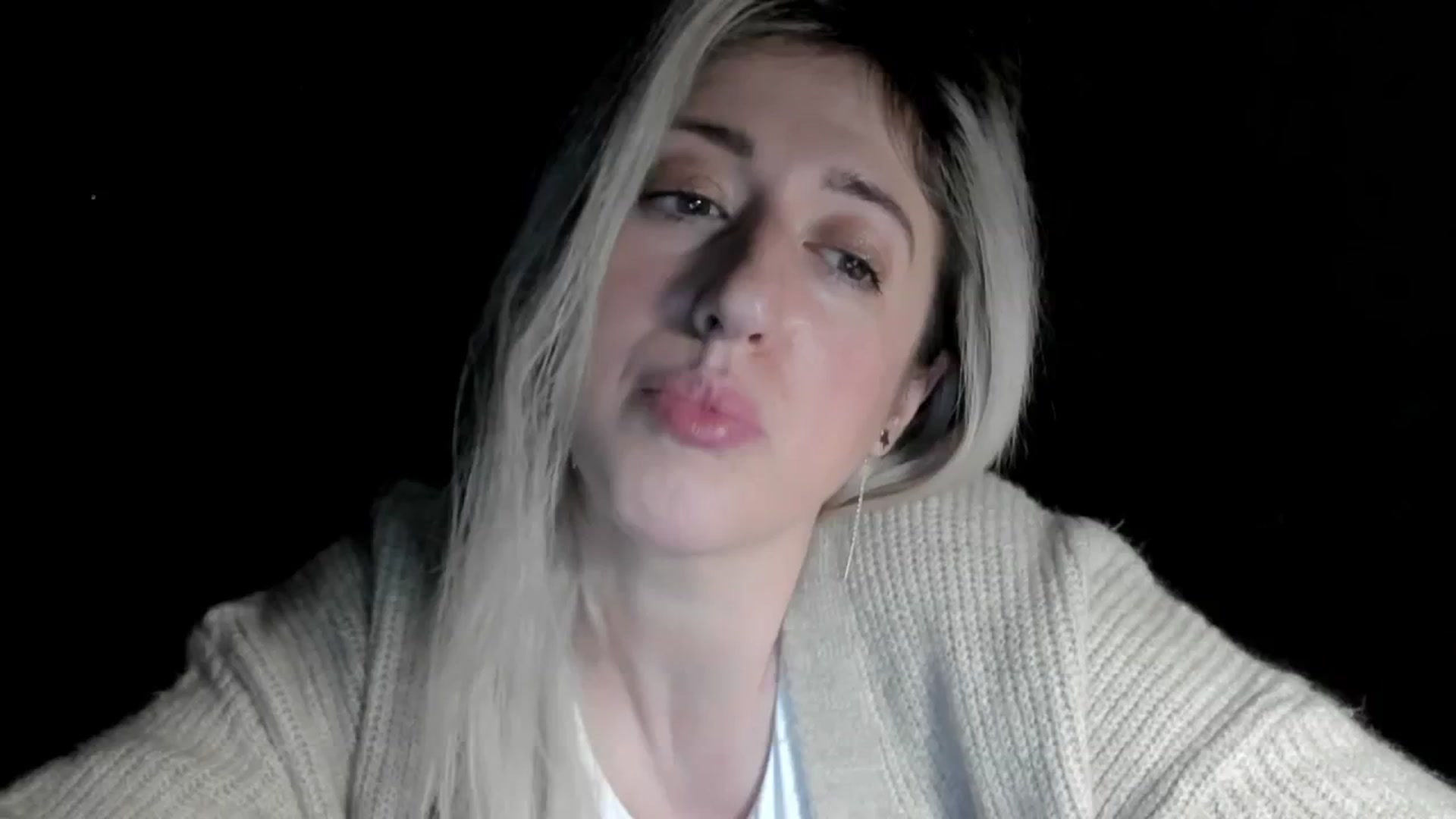 Gallery image thumbnail from SweetDelia_'s myfreecams stream on, 02/03/2026, 02:16 image 3 of 20