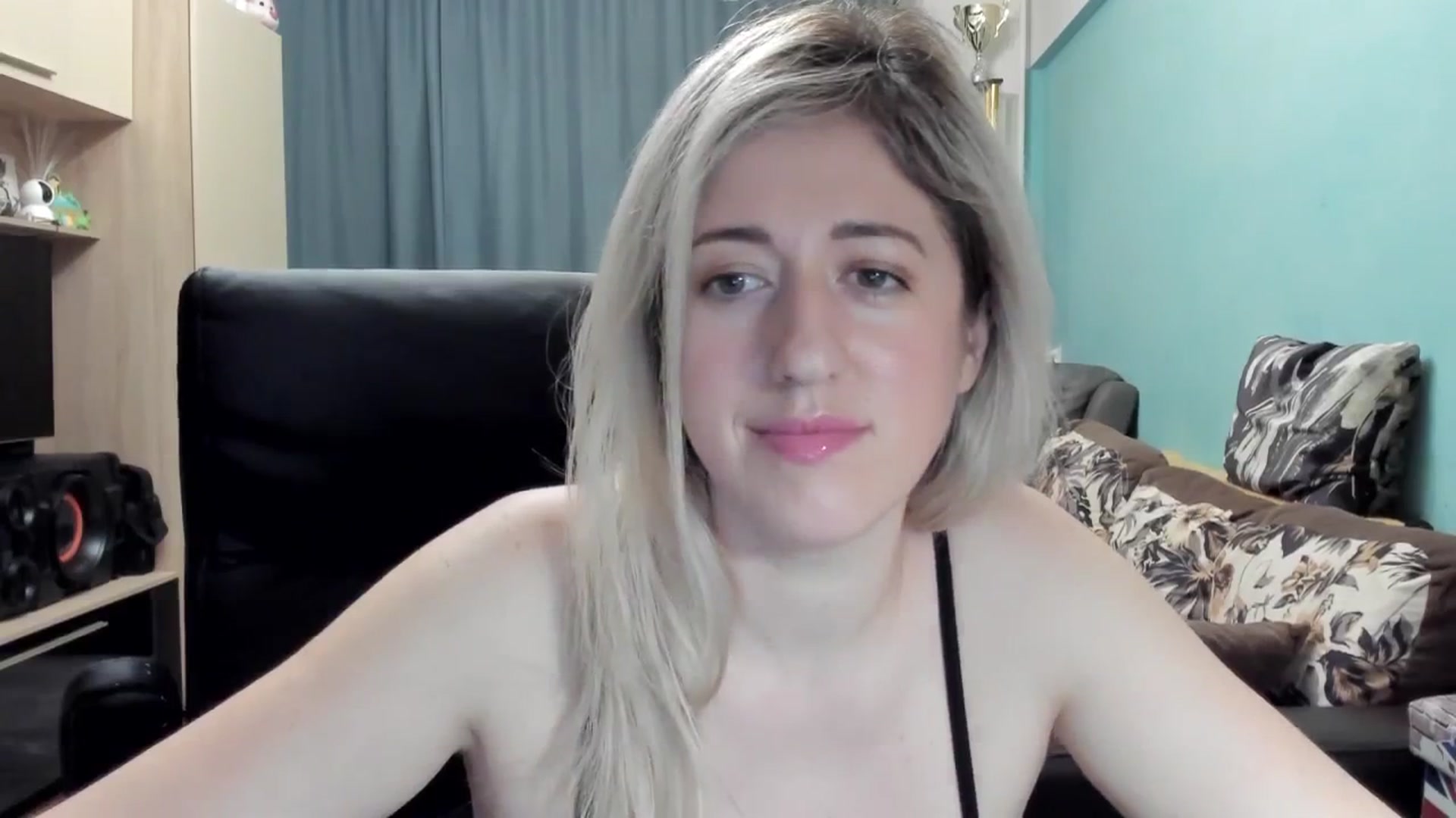 Gallery image thumbnail from SweetDelia_'s myfreecams stream on, 02/03/2026, 23:32 image 15 of 20