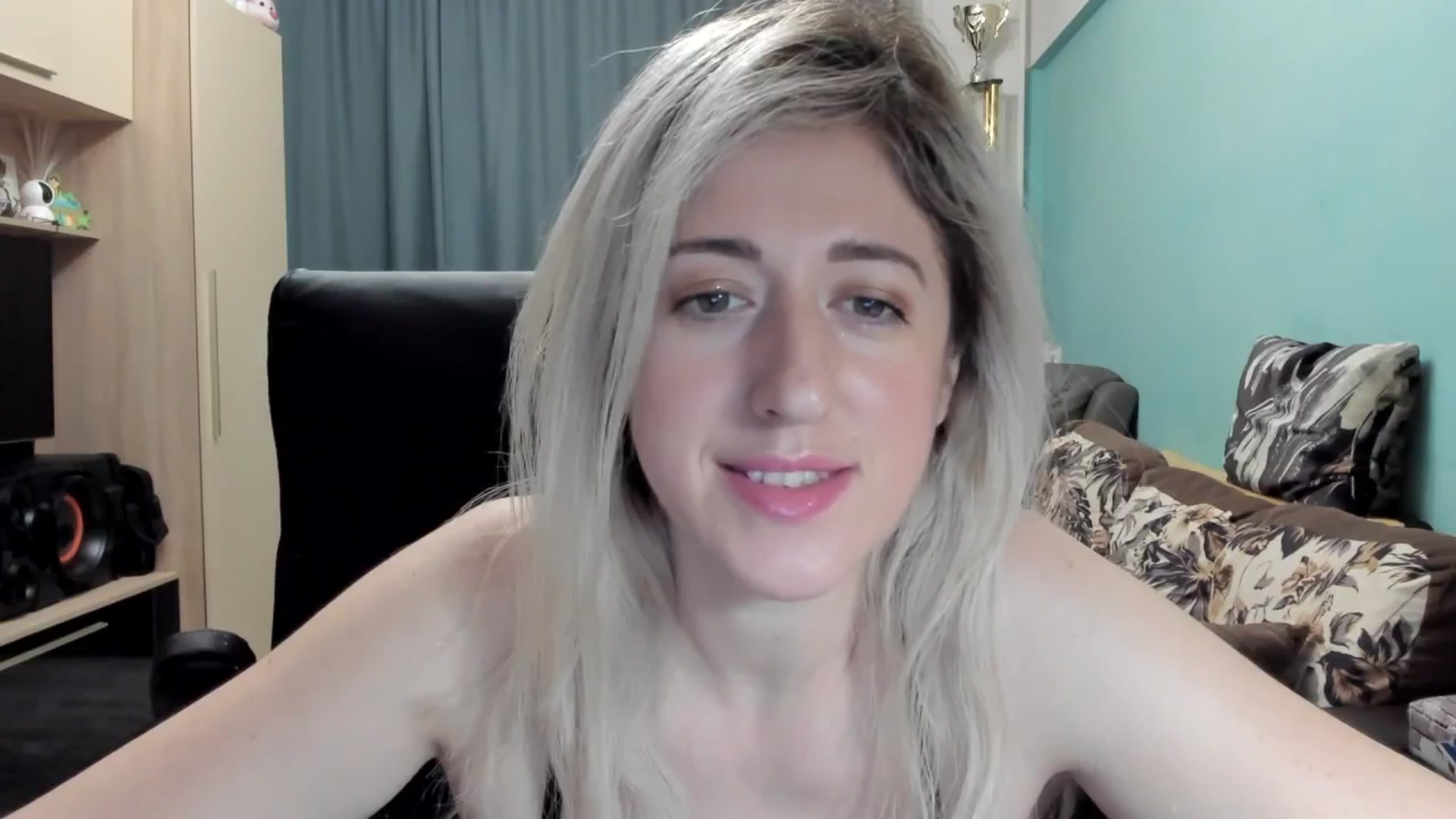 Gallery image thumbnail from SweetDelia_'s myfreecams stream on, 02/03/2026, 23:32 image 2 of 20