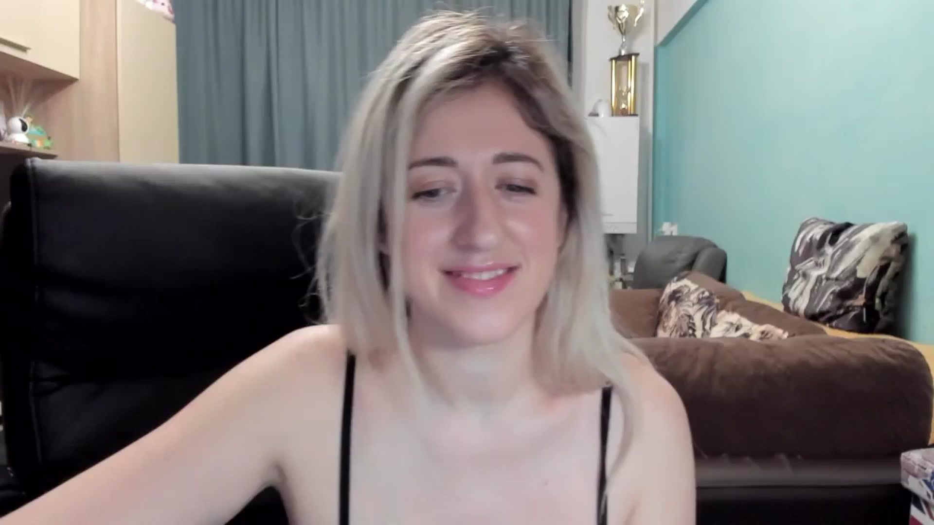 Gallery image thumbnail from SweetDelia_'s myfreecams stream on, 02/04/2026, 01:25 image 14 of 20