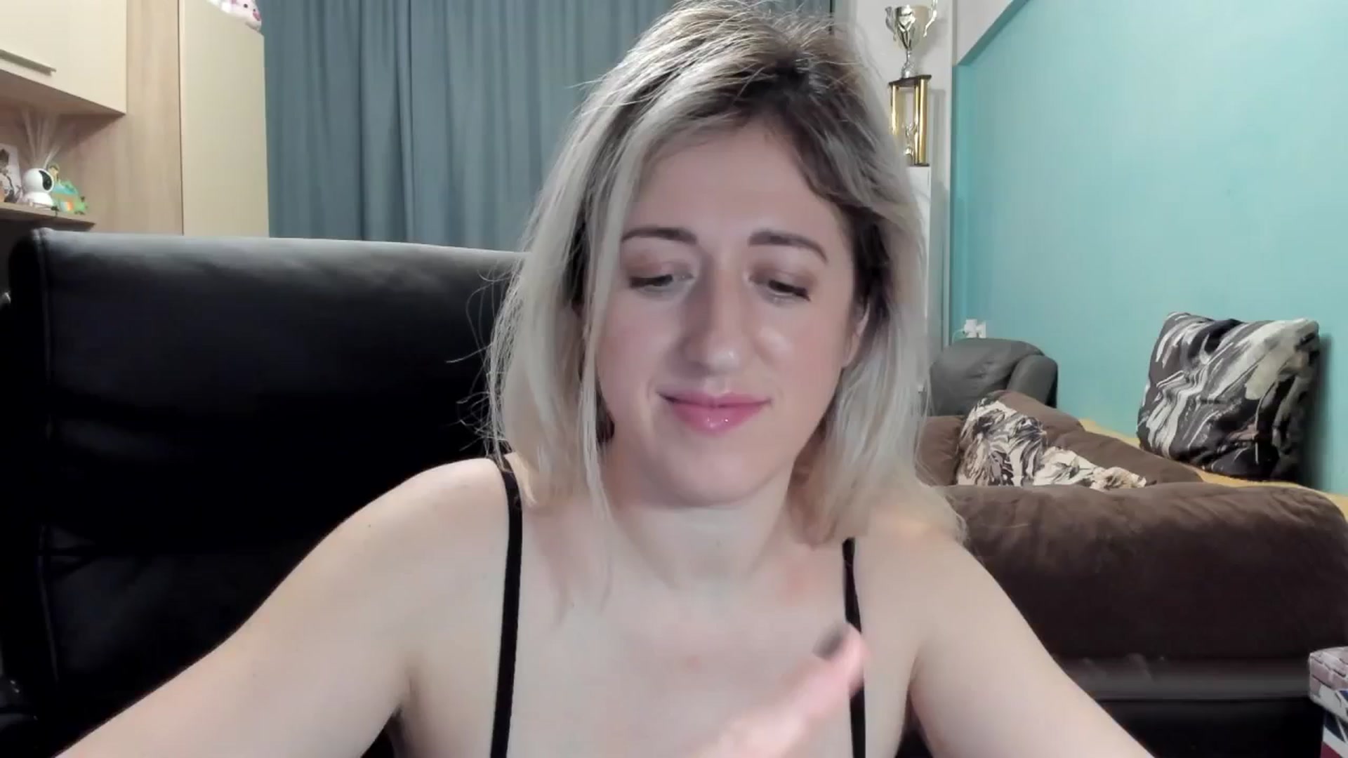 Gallery image thumbnail from SweetDelia_'s myfreecams stream on, 02/04/2026, 01:25 image 11 of 20