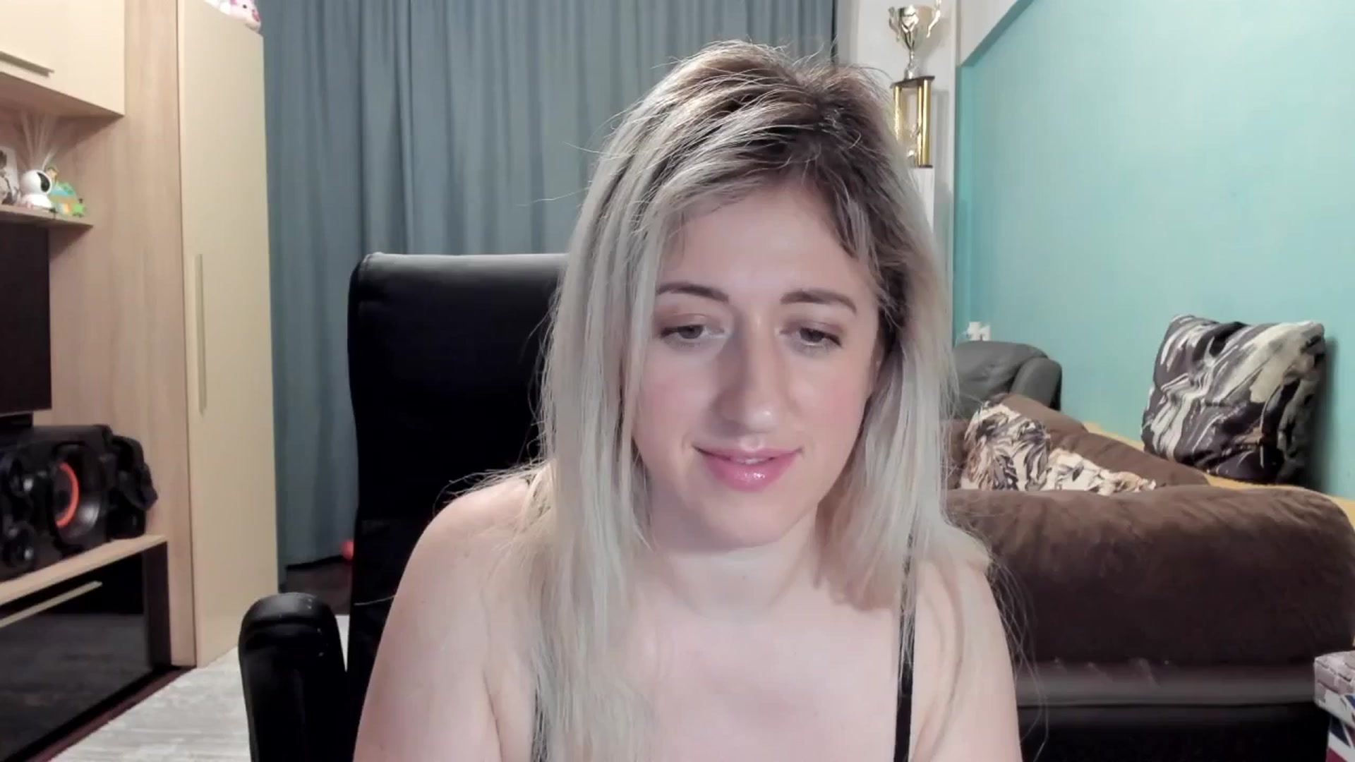 Gallery image thumbnail from SweetDelia_'s myfreecams stream on, 02/04/2026, 03:47 image 13 of 20