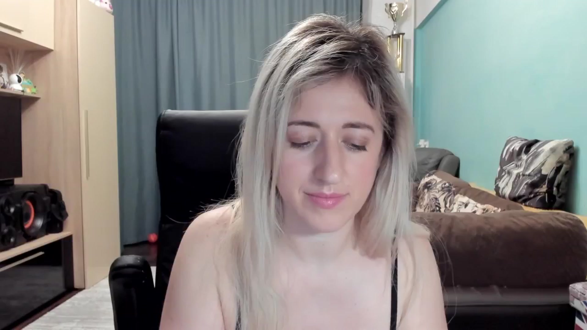 Gallery image thumbnail from SweetDelia_'s myfreecams stream on, 02/04/2026, 03:47 image 12 of 20